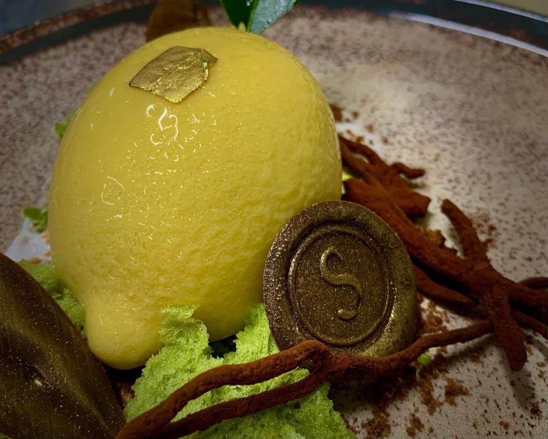 Logis Le Relais De La Voie Sacree 호텔 Issoncourt 외부 사진