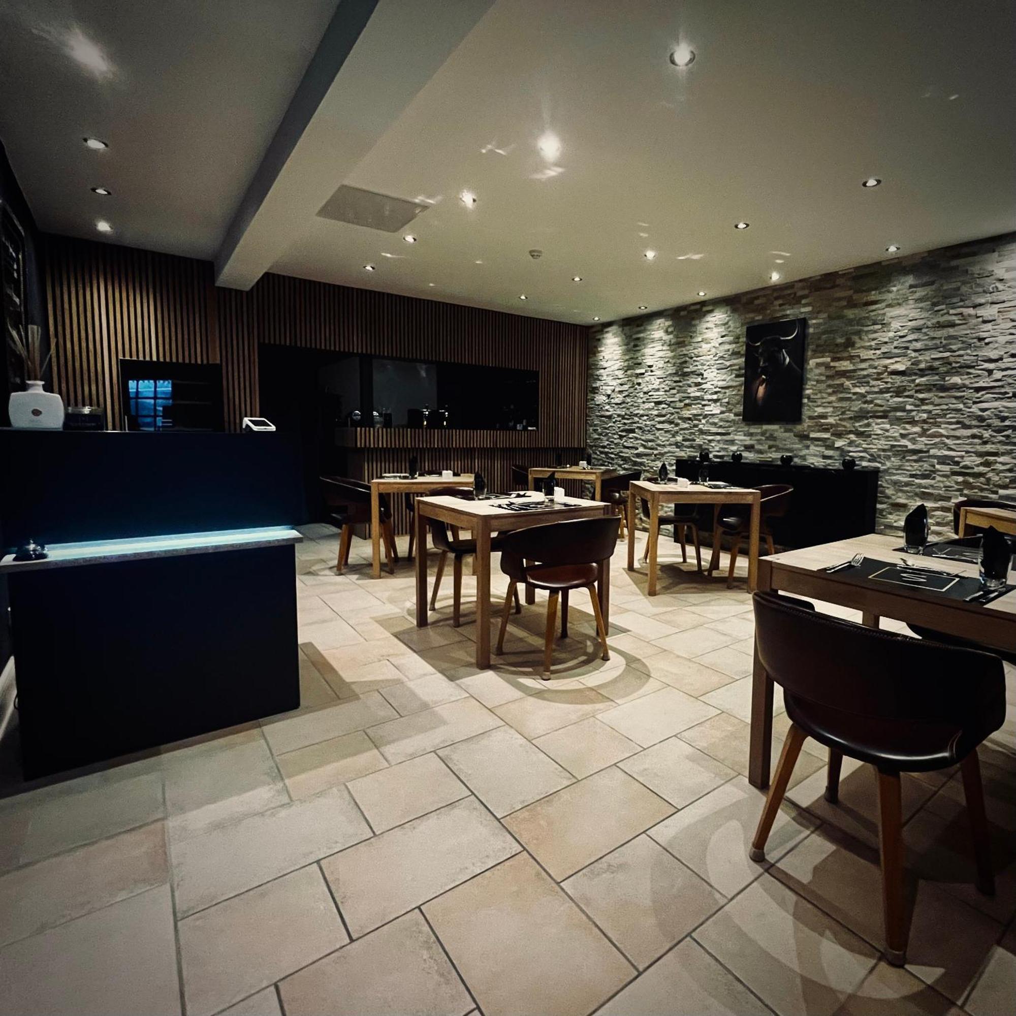 Logis Le Relais De La Voie Sacree 호텔 Issoncourt 외부 사진