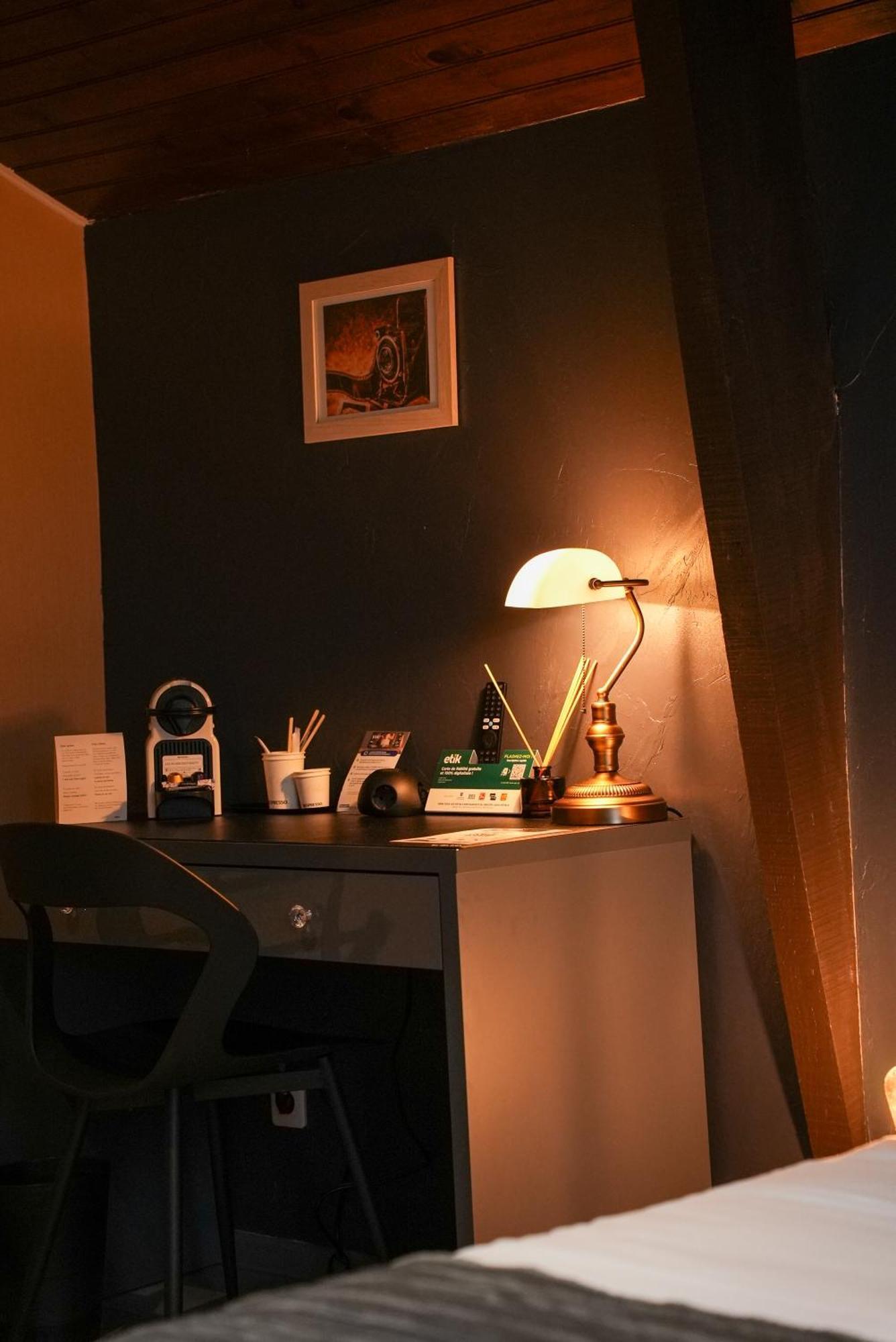Logis Le Relais De La Voie Sacree 호텔 Issoncourt 외부 사진
